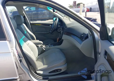 2002 BMW 325I из США, поврежденный, VIN WBAET37492NG82759